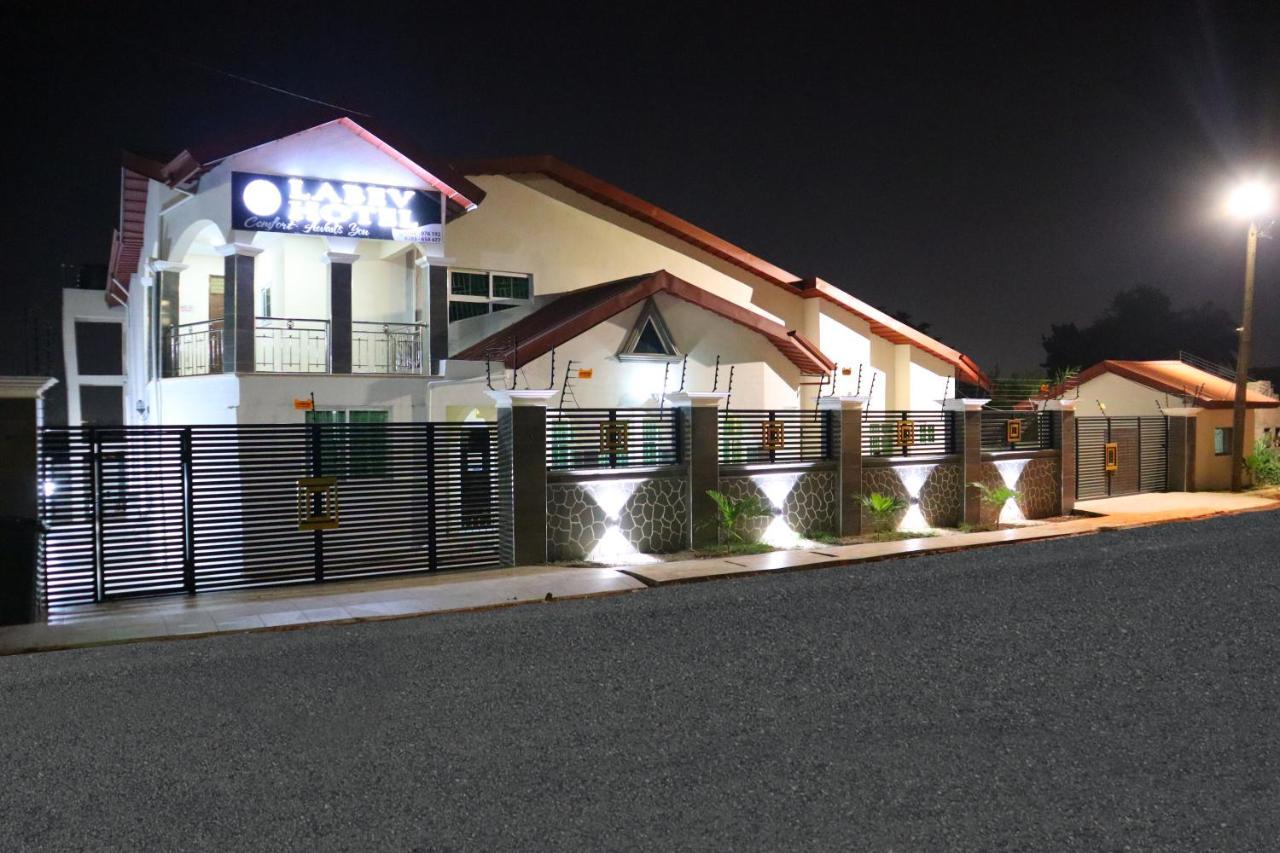 Labev Hotel Kumasi Exterior foto