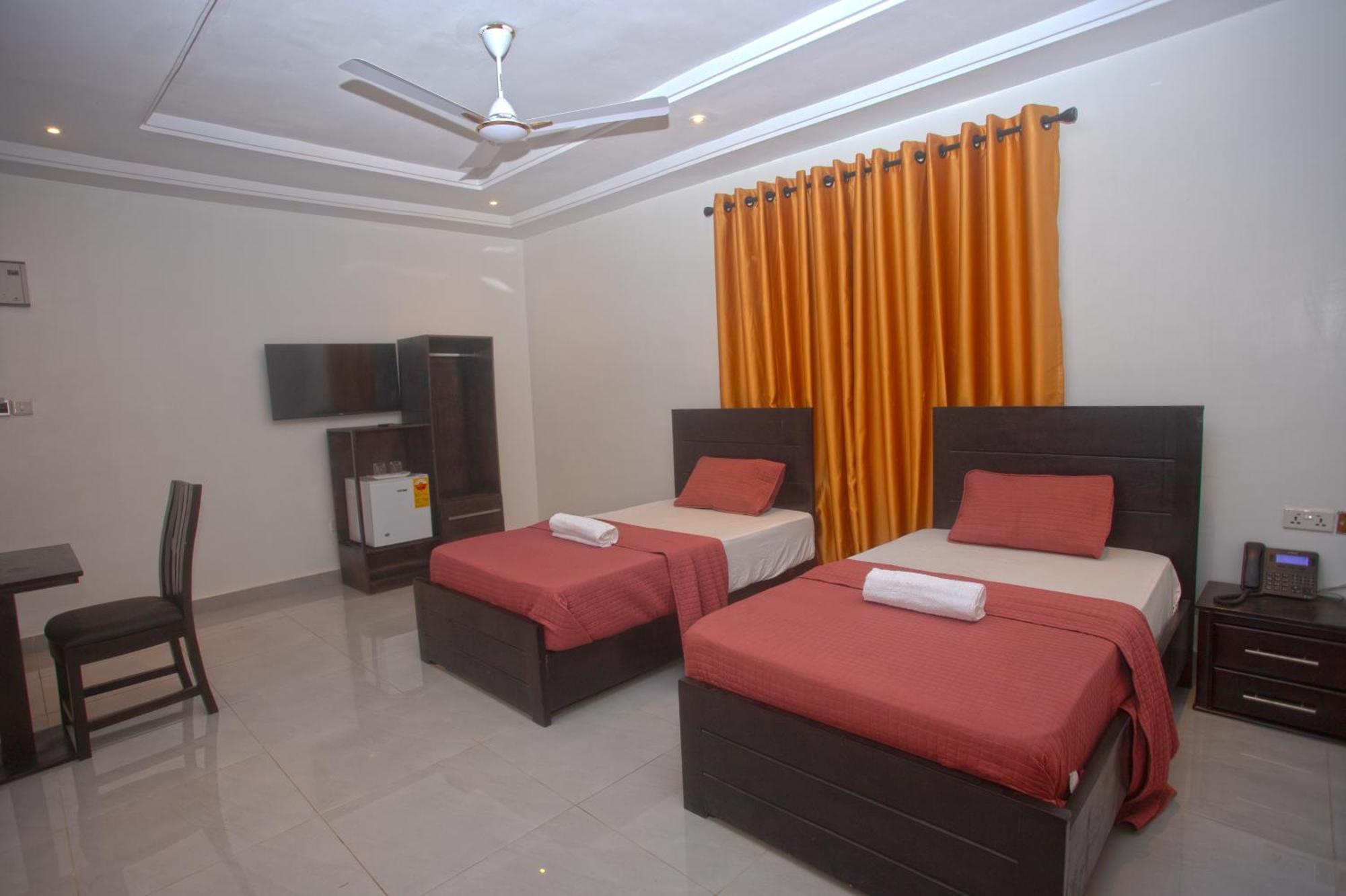 Labev Hotel Kumasi Exterior foto